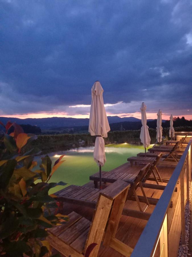 Glamping Maleric With Natural Pool Dragatuš Exteriér fotografie